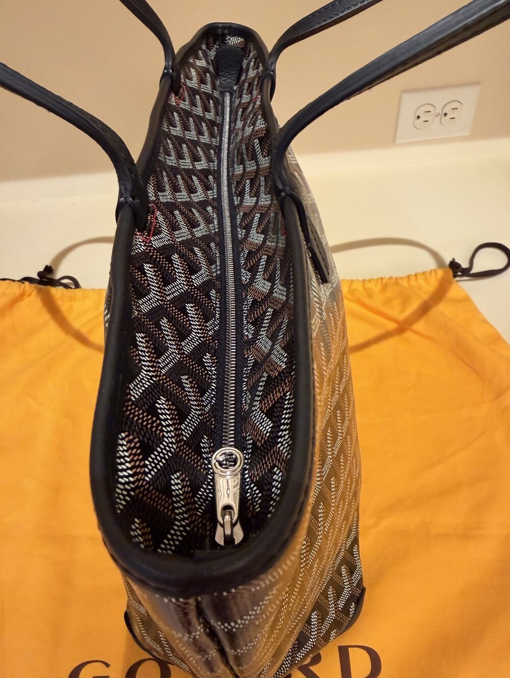 Goyard Black Artois PM (Petite) - Picture 2 of 16